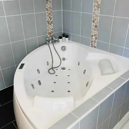 Grand 1ch Vue Ocean Apartment *